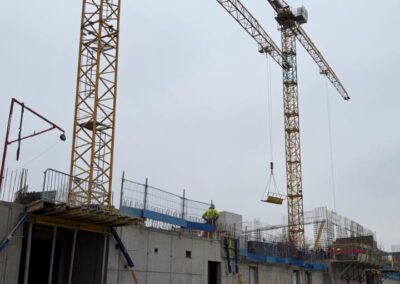 Dva jeřáby BD Ranta Barandov Praha Leden 2026